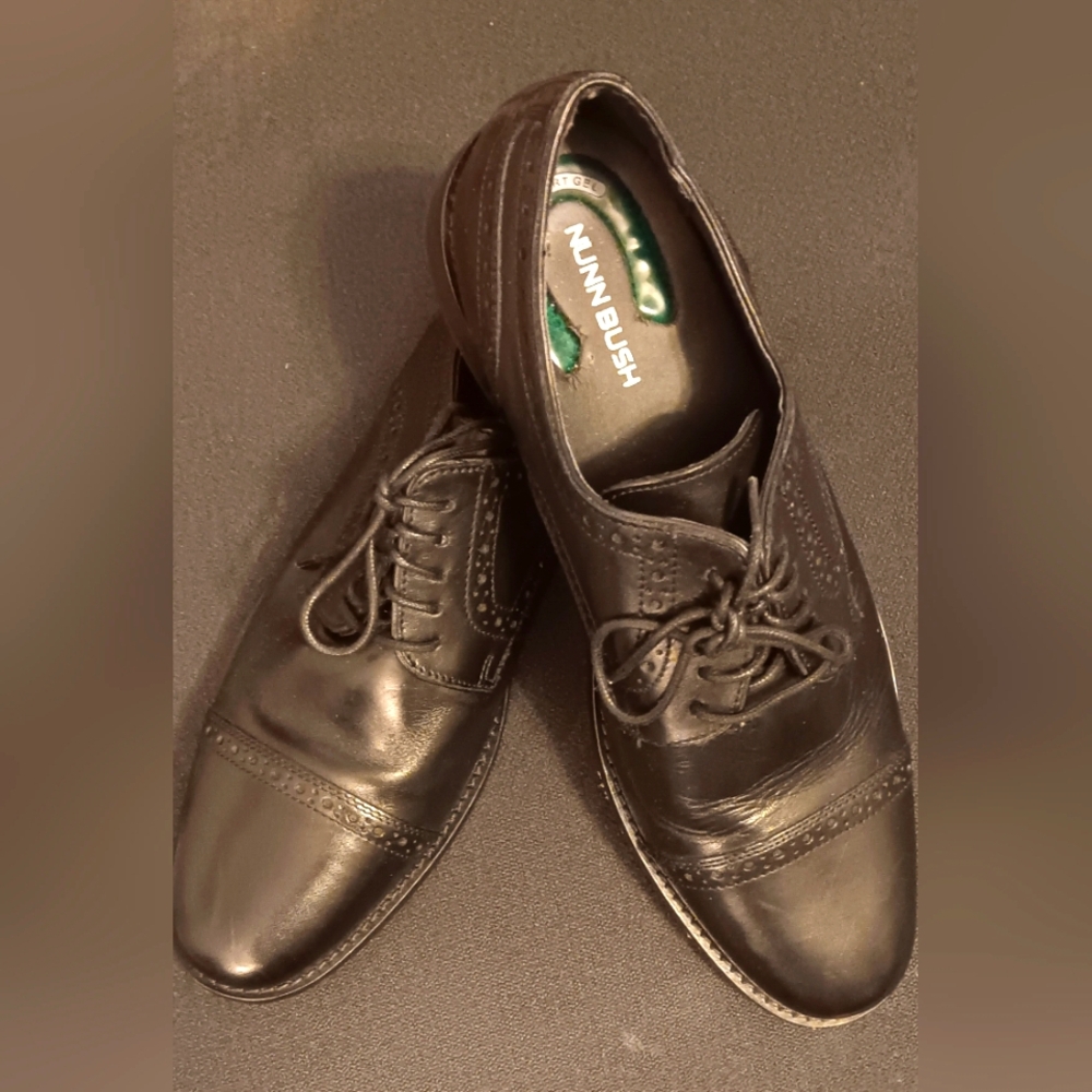 Nunn Bush Men's Black Oxford Shoes